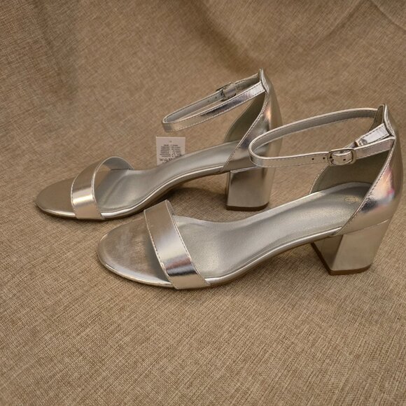 Women's Silver Sandals with Ankle Strap and Stacked Heel, Size 9 - Picture 3 of 5